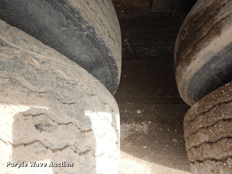 image for item FR9813 1997 Everlite  end dump trailer