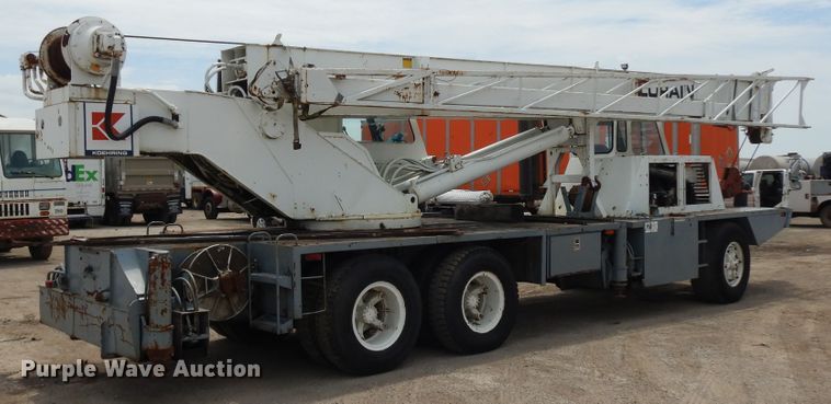 image for item FR9814 Lorain 428  crane