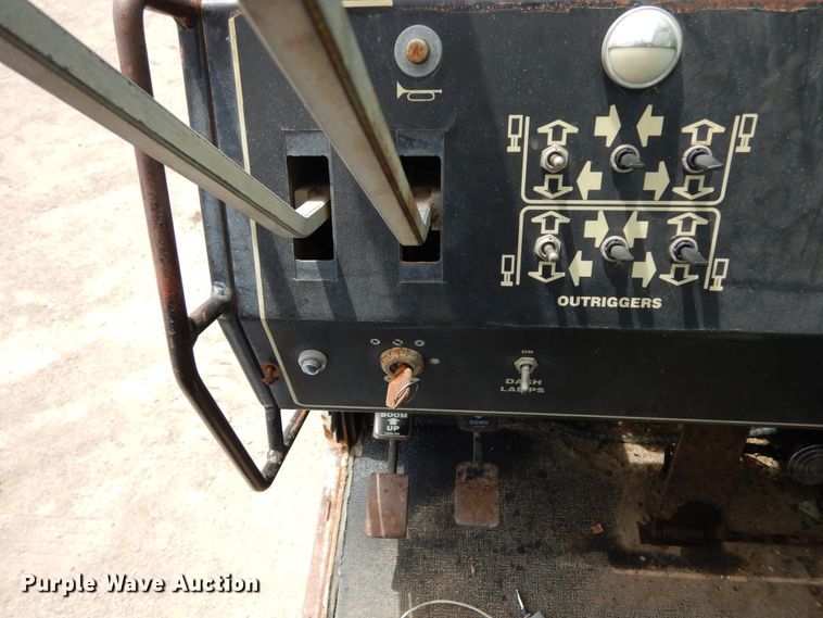 image for item FR9814 Lorain 428  crane