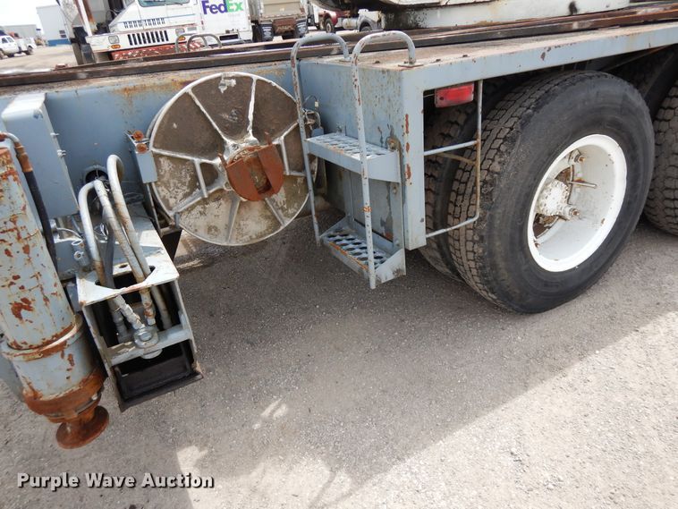 image for item FR9814 Lorain 428  crane