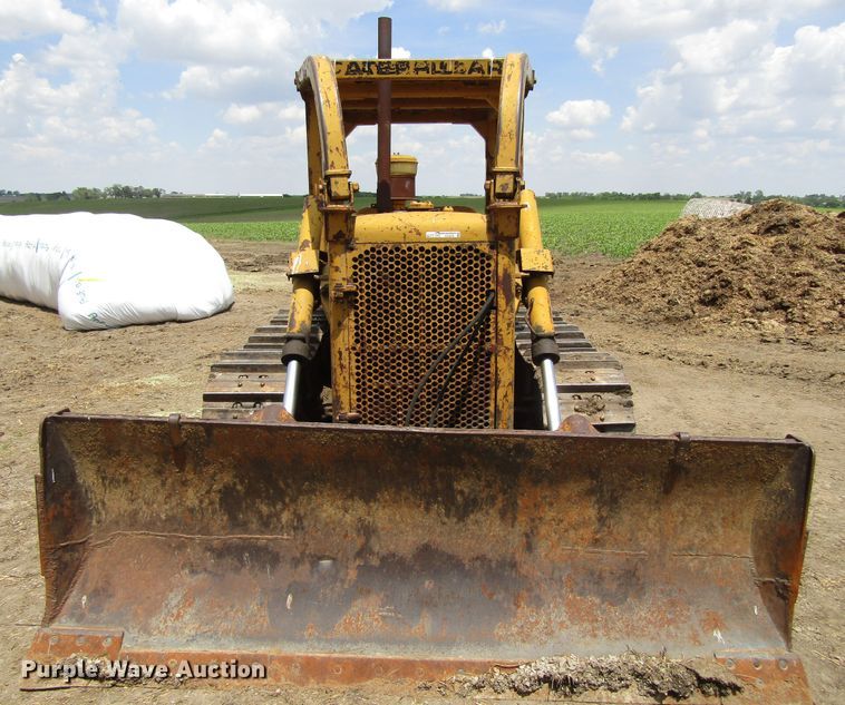 image for item GC9976 1972 Caterpillar D5  dozer