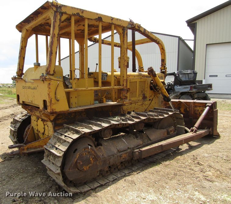 image for item GC9976 1972 Caterpillar D5  dozer