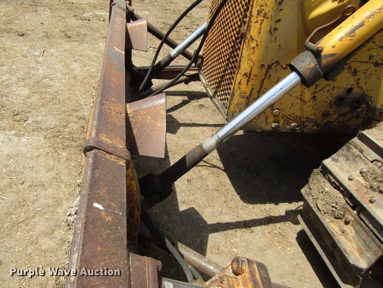 image for item GC9976 1972 Caterpillar D5  dozer