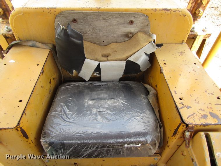 image for item GC9976 1972 Caterpillar D5  dozer