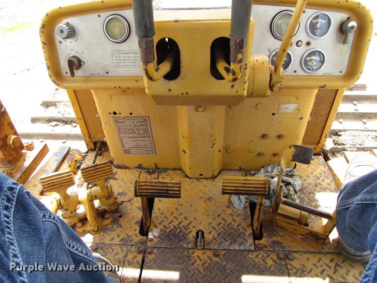 image for item GC9976 1972 Caterpillar D5  dozer