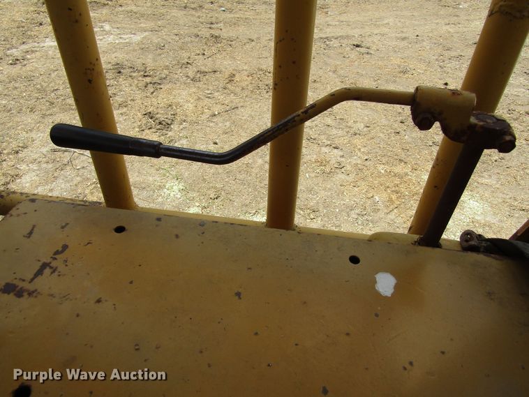 image for item GC9976 1972 Caterpillar D5  dozer