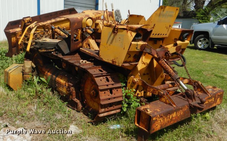 image for item GY9776 Massey Ferguson 200  crawler dozer