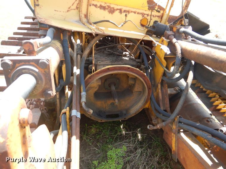 image for item GY9776 Massey Ferguson 200  crawler dozer