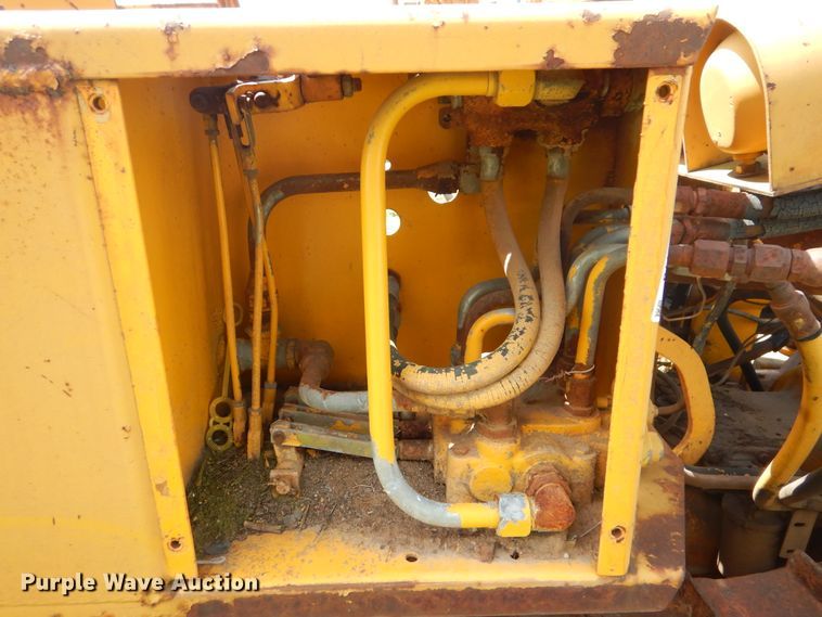 image for item GY9776 Massey Ferguson 200  crawler dozer