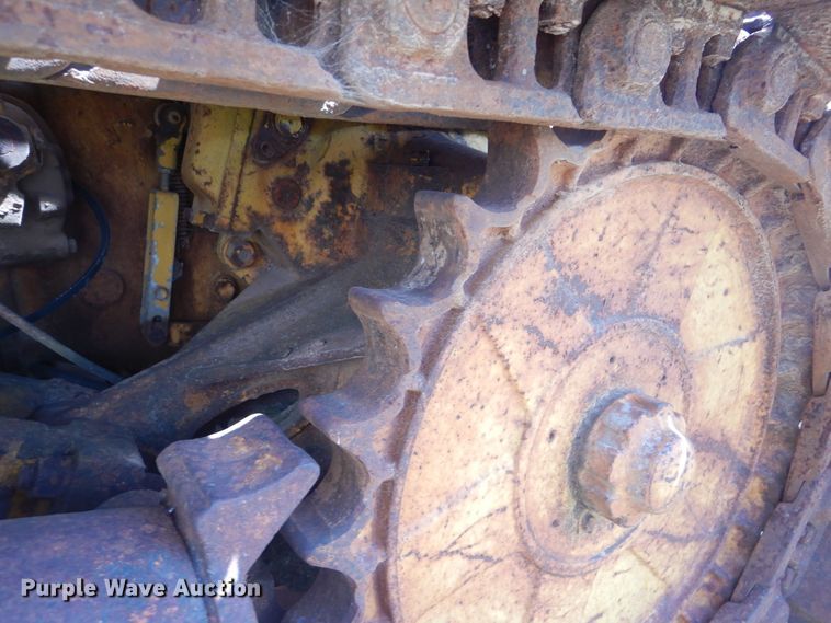 image for item GY9776 Massey Ferguson 200  crawler dozer