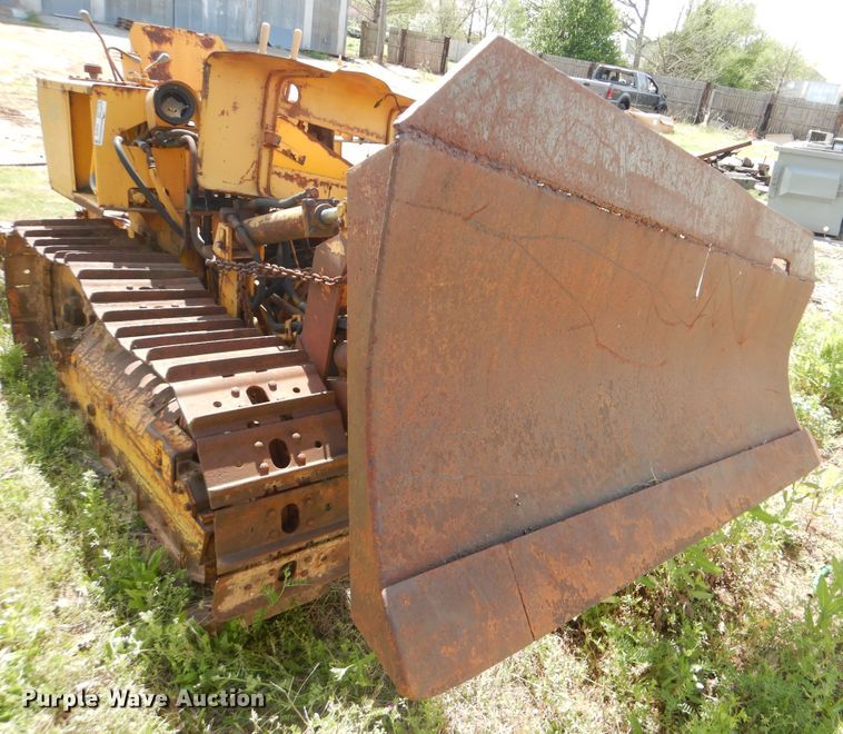 image for item GY9776 Massey Ferguson 200  crawler dozer