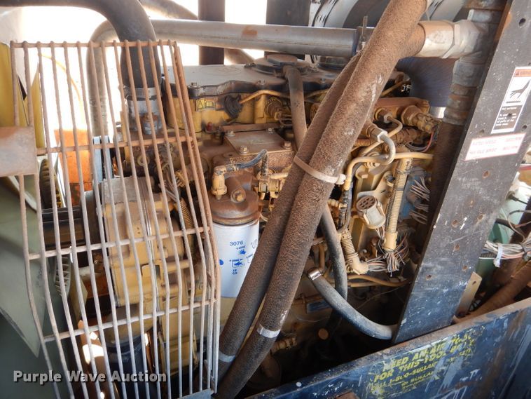 image for item HC9168 Sullair 375  air compressor