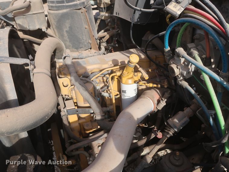 image for item HJ9427 1999 GMC C7500  bucket truck