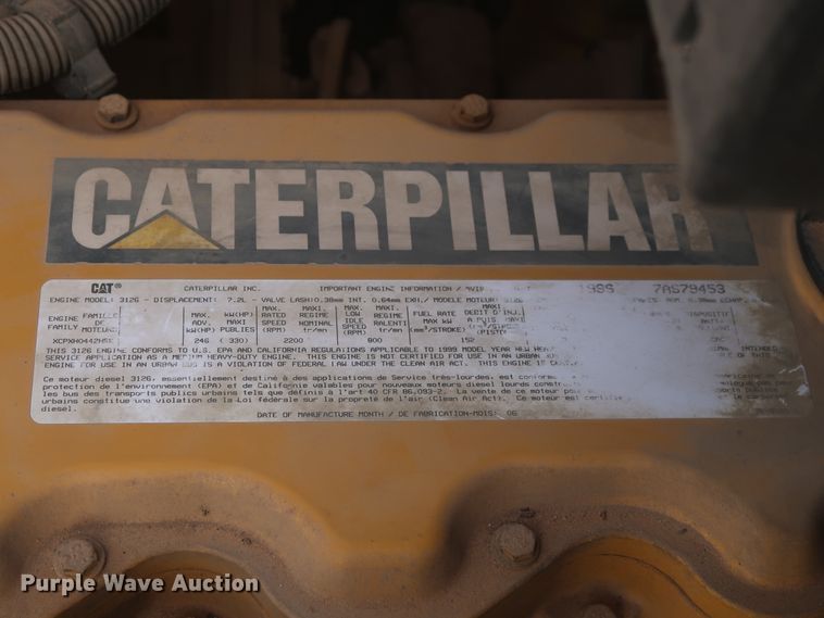 image for item HJ9427 1999 GMC C7500  bucket truck