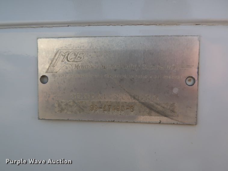 image for item HJ9427 1999 GMC C7500  bucket truck