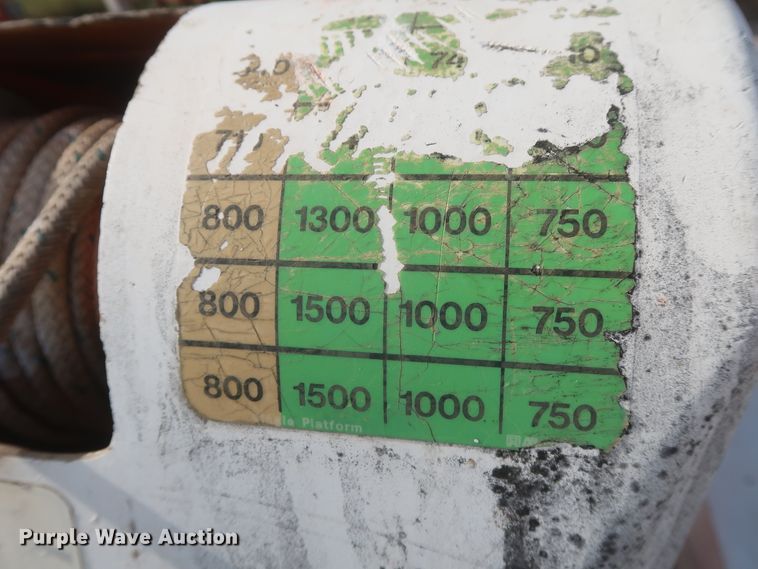 image for item HJ9427 1999 GMC C7500  bucket truck