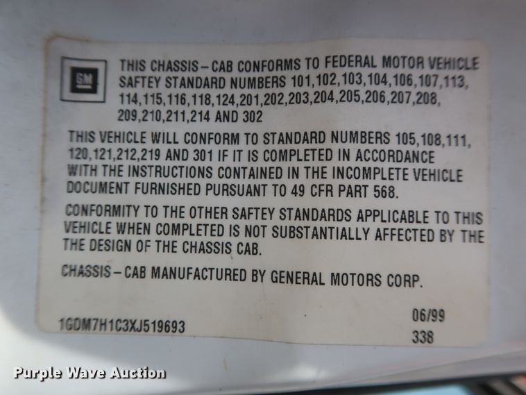 image for item HJ9427 1999 GMC C7500  bucket truck