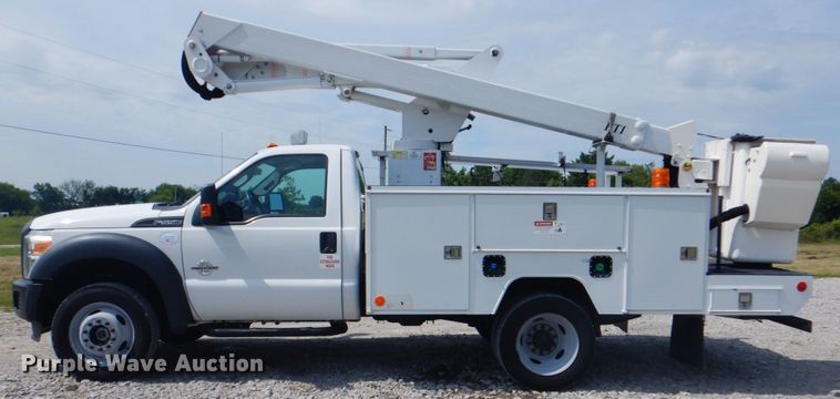 image for item HT9280 2013 Ford F550 Super Duty XL  bucket truck