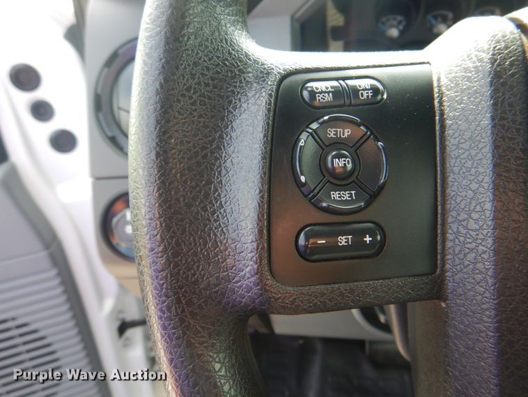 image for item HT9280 2013 Ford F550 Super Duty XL  bucket truck