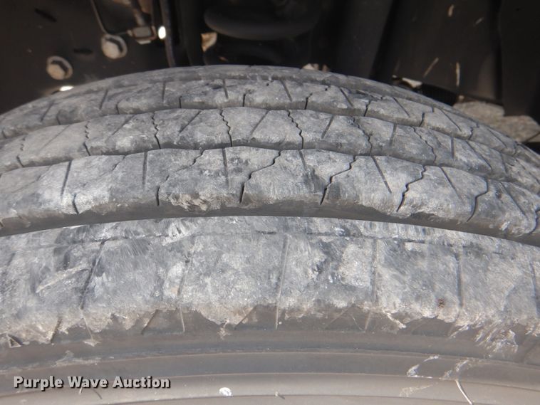 image for item HT9280 2013 Ford F550 Super Duty XL  bucket truck