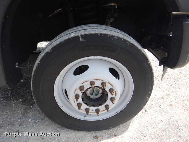 image for item HT9280 2013 Ford F550 Super Duty XL  bucket truck