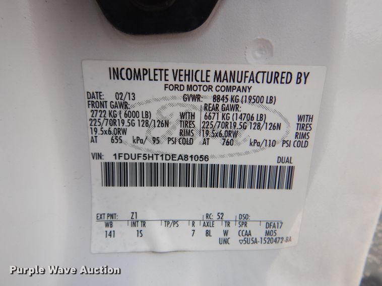 image for item HT9280 2013 Ford F550 Super Duty XL  bucket truck