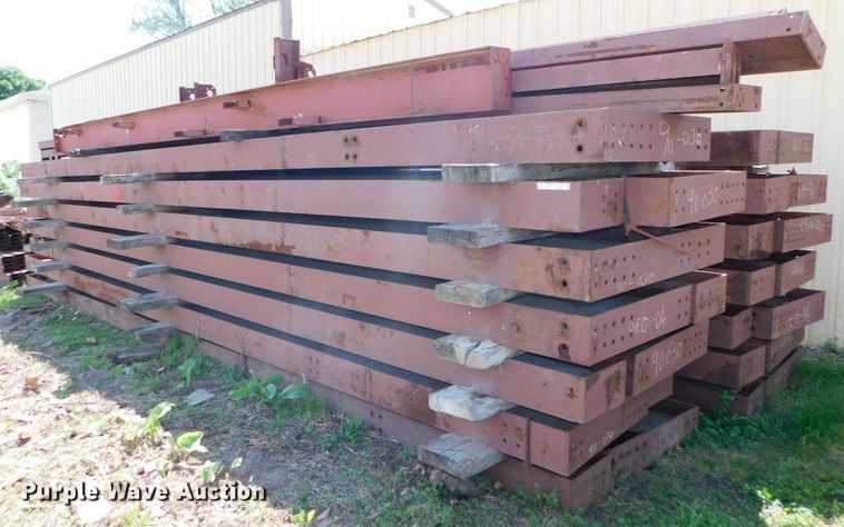 image for item HX9322 300'L x 60'W x 16'H steel building frame