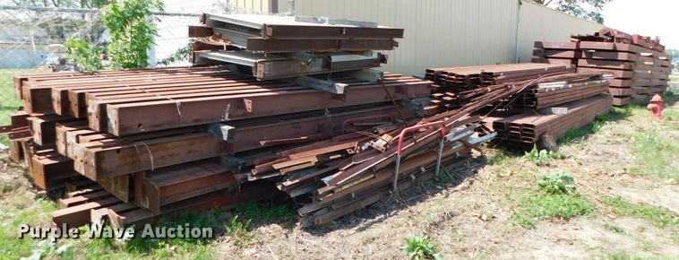 image for item HX9322 300'L x 60'W x 16'H steel building frame