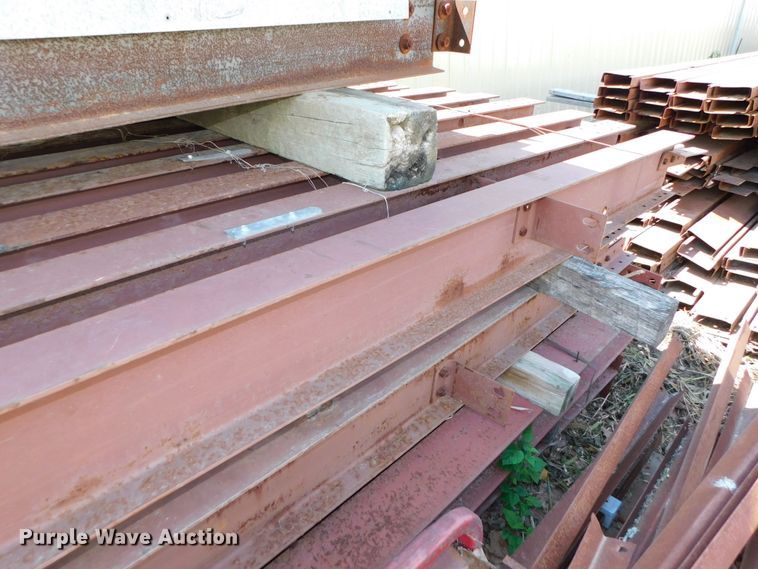 image for item HX9322 300'L x 60'W x 16'H steel building frame