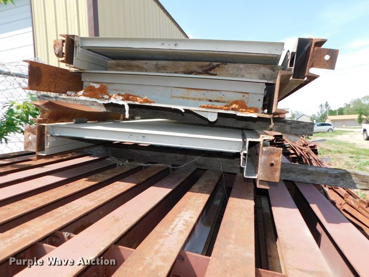 image for item HX9322 300'L x 60'W x 16'H steel building frame