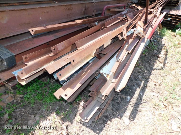 image for item HX9322 300'L x 60'W x 16'H steel building frame