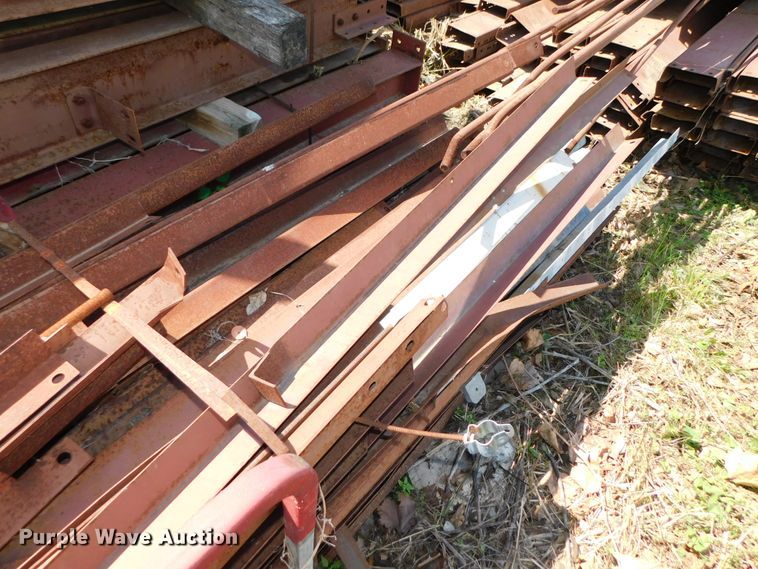 image for item HX9322 300'L x 60'W x 16'H steel building frame