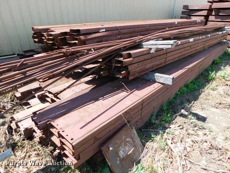 image for item HX9322 300'L x 60'W x 16'H steel building frame