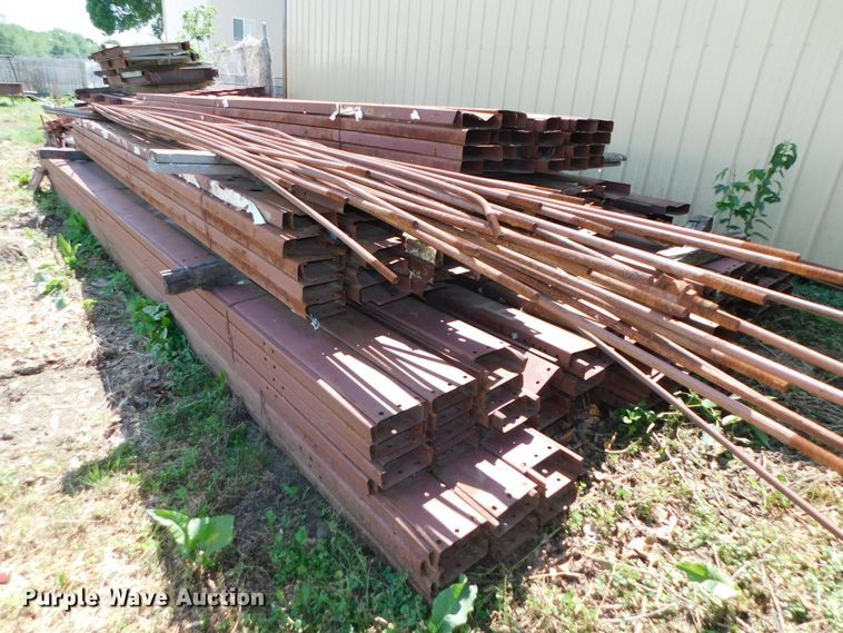 image for item HX9322 300'L x 60'W x 16'H steel building frame