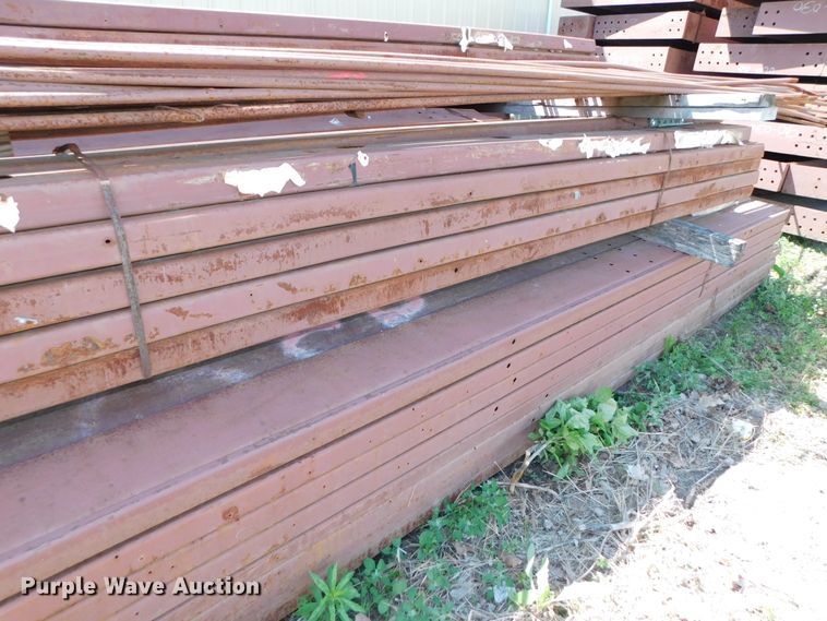 image for item HX9322 300'L x 60'W x 16'H steel building frame