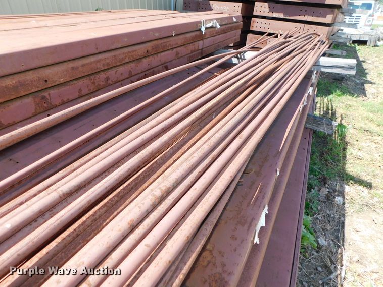 image for item HX9322 300'L x 60'W x 16'H steel building frame