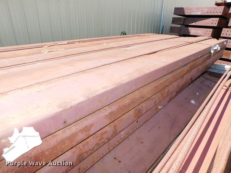 image for item HX9322 300'L x 60'W x 16'H steel building frame