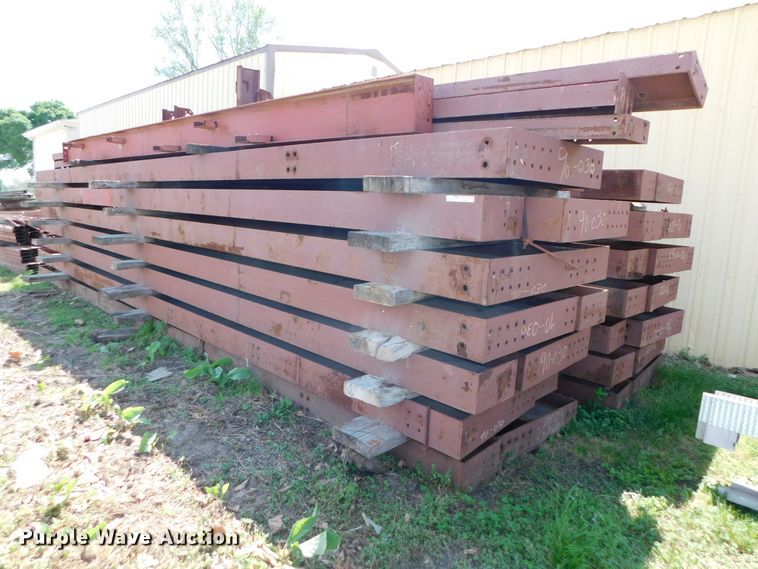 image for item HX9322 300'L x 60'W x 16'H steel building frame