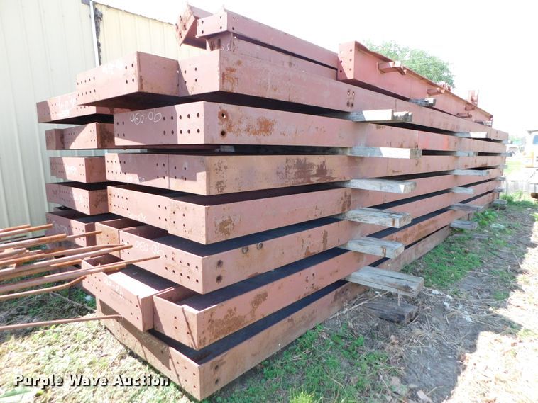 image for item HX9322 300'L x 60'W x 16'H steel building frame