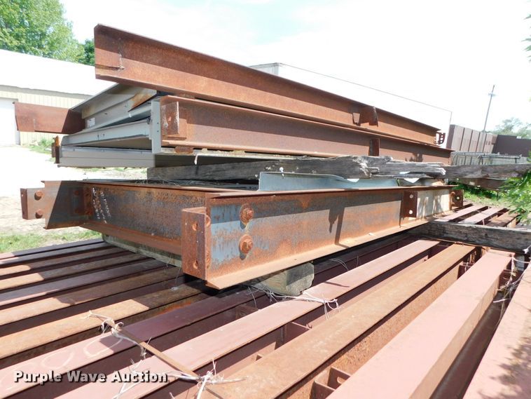 image for item HX9322 300'L x 60'W x 16'H steel building frame