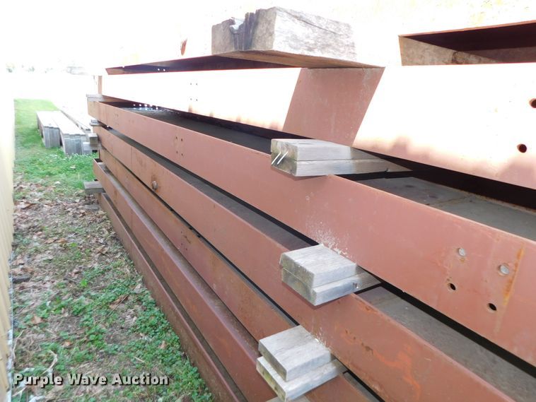 image for item HX9322 300'L x 60'W x 16'H steel building frame