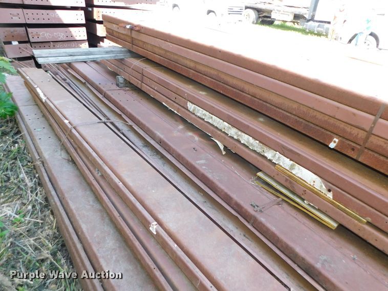 image for item HX9322 300'L x 60'W x 16'H steel building frame