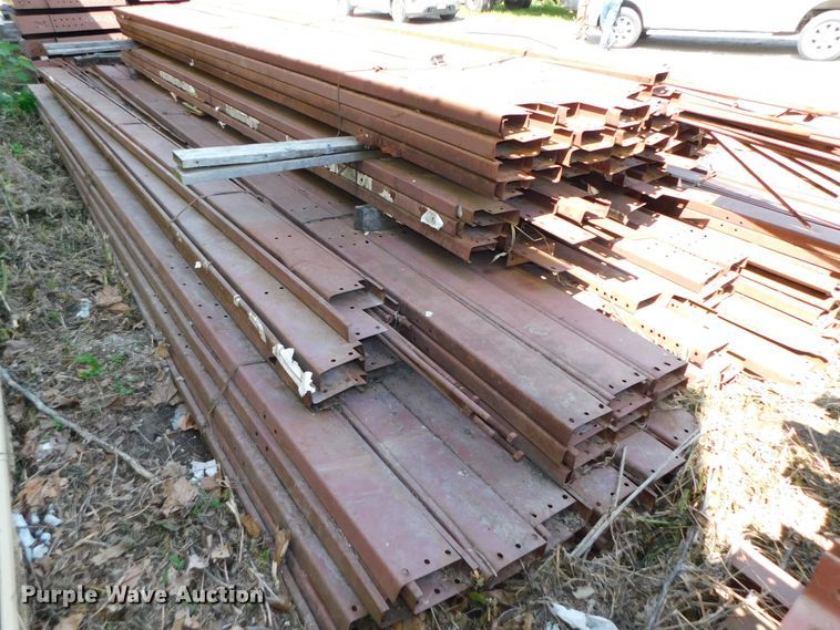 image for item HX9322 300'L x 60'W x 16'H steel building frame