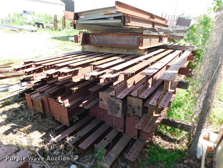 image for item HX9322 300'L x 60'W x 16'H steel building frame