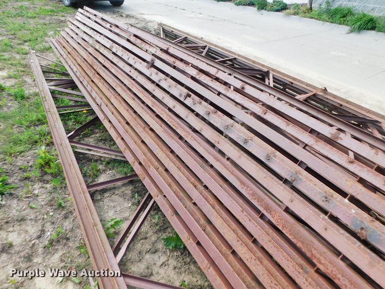 image for item HX9337 (18) steel truss bar joists