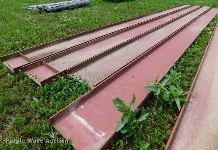 image for item HX9359 (4) steel I-beams