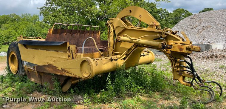 image for item IC9309 Caterpillar  scraper