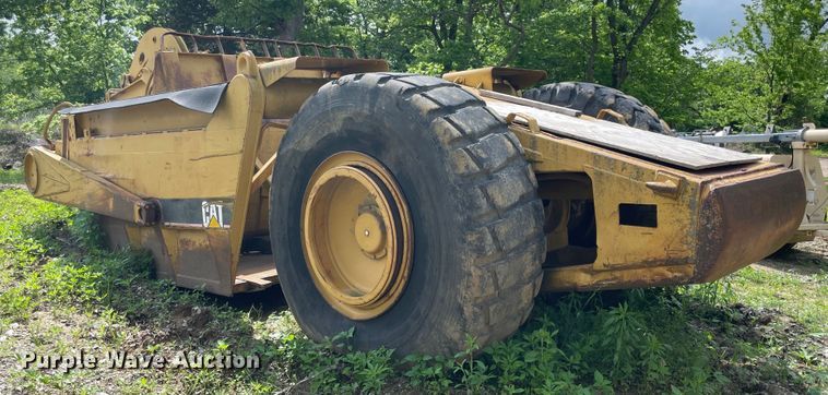 image for item IC9309 Caterpillar  scraper