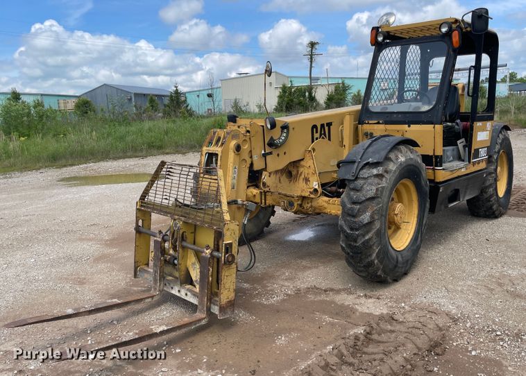 image for item IC9312 1997 Caterpillar TH83  telehandler
