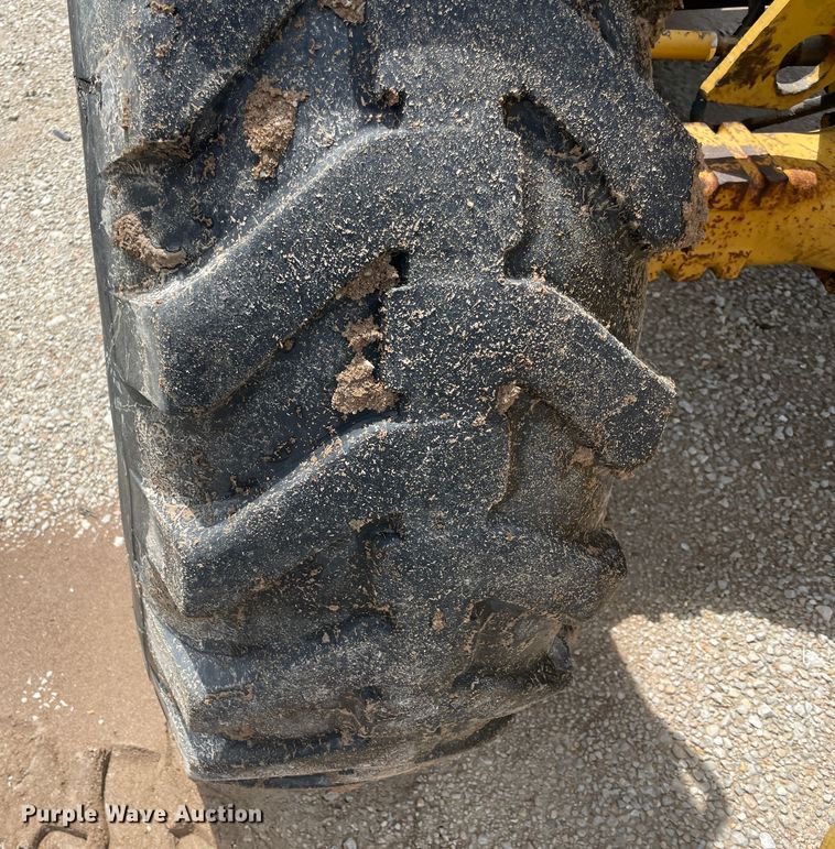 image for item IC9312 1997 Caterpillar TH83  telehandler